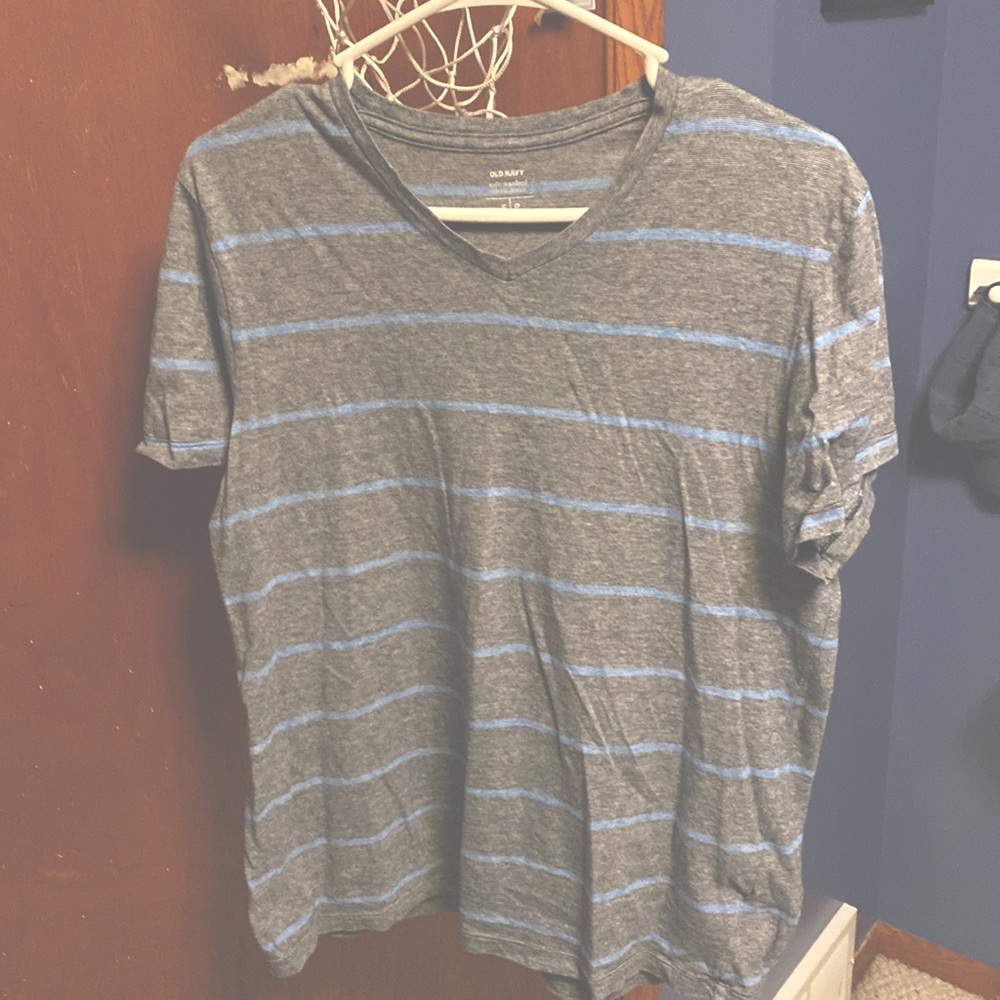 Old Navy T-shirt